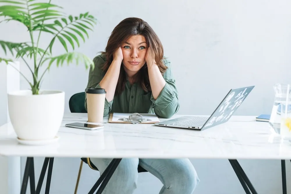Woman unhappy when Link Farming got her website banned from Google